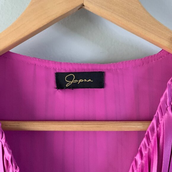 Japna Pink Satin Line Shimmery V Neck Pleated Sleeveless Tank Top Blouse Women's - Picture 3 of 6